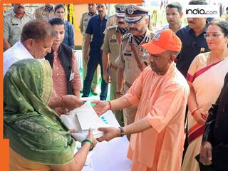 Diwali से पहले UP के पुलिसकर्मियों को CM योगी ने दी सौगात, कई भत्तों में इजाफा- पूरी डिटेल्स जानें यहां