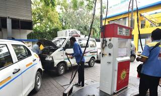 क्या आप अपनी पेट्रोल कार को CNG में बदलना चाहते हैं? जानिए सब कुछ!