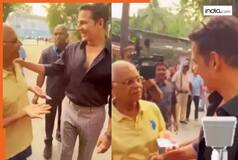 Video: 'आपने जो टॉयलेट बनवाया था वो सड़ गया', वोट डालने पहुंचे अक्षय कुमार से बुजुर्ग करने लगा शिकायत