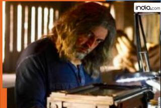 Meet Shah Rukh Khan, Aishwarya Rai's co-star, who gave blockbuster 23 years ago, was set to be superstar, offered 40 films in a row, one mistake ruined his career, left acting, now he is...