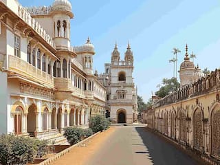 इतिहास और विरासत का संगम, एक अनोखे सफर का आनंद उठाए