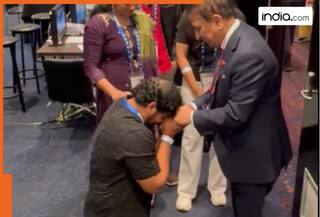 Nitish Reddy   s father pays tribute to Sunil Gavaskar, Touches his FEET,  Watch  video