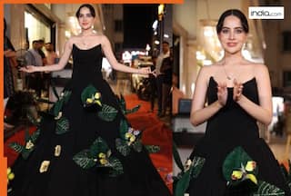 Uorfi Javed बेच रही हैं अपनी बटरफ्लाई ड्रेस, कीमत जान खड़े हो जाएंगे कान