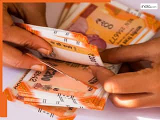 सेविंग्स अकाउंट में कैश जमा करने से पहले जान लें ये जरूरी बातें, नहीं तो आएगा इनकम टैक्स का नोटिस