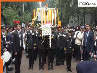 Manmohan Singh Last rites LIVE: राजकीय सम्मान के साथ पंचतत्व में विलीन हुए पूर्व पीएम महमोहन सिंह