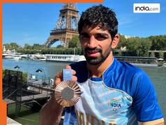 ओलंपिक मेडल का 'रंग फीका पड़ने लगा है..': पहलवान अमन सहरावत IOC से करेंगे शिकायत