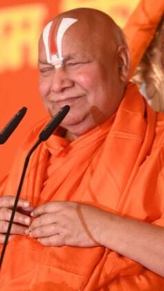 जगद्गुरु रामभद्राचार्य ने बताया हनुमान जी को प्रसन्न करने का तरीका