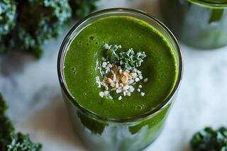 Transform Your Health With These Amazing Benefits Of Kale Smoothies