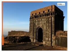 Maharashtra Tourism: बेहद पॉपुलर हैं महाराष्ट्र के ये 2 किले, आप भी घूमिये