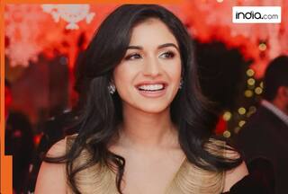 Photos of Mukesh Ambani's 'choti bahu' Radhika Merchant flaunting Mangalsutra as a bracelet with gold fringe gown go viral