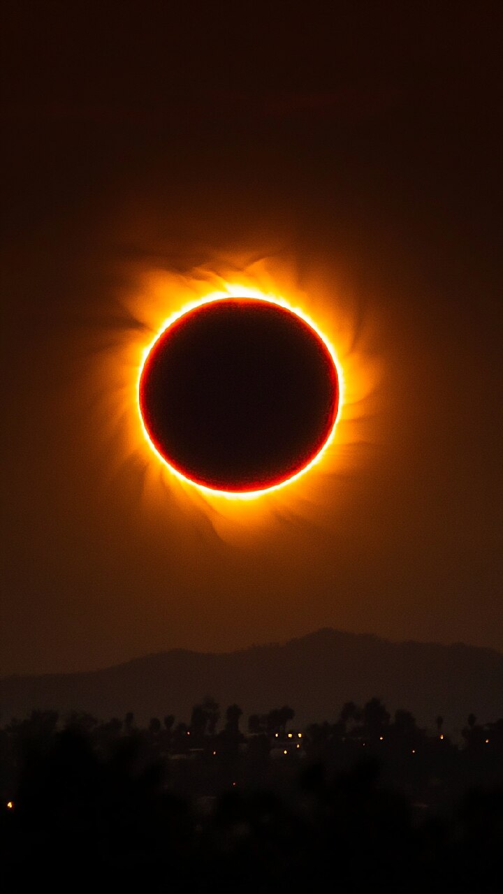 2025 के पहले सूर्यग्रहण का दिन और समय नोट कर लीजिए, जानें भारत में दिखेगा या नहीं