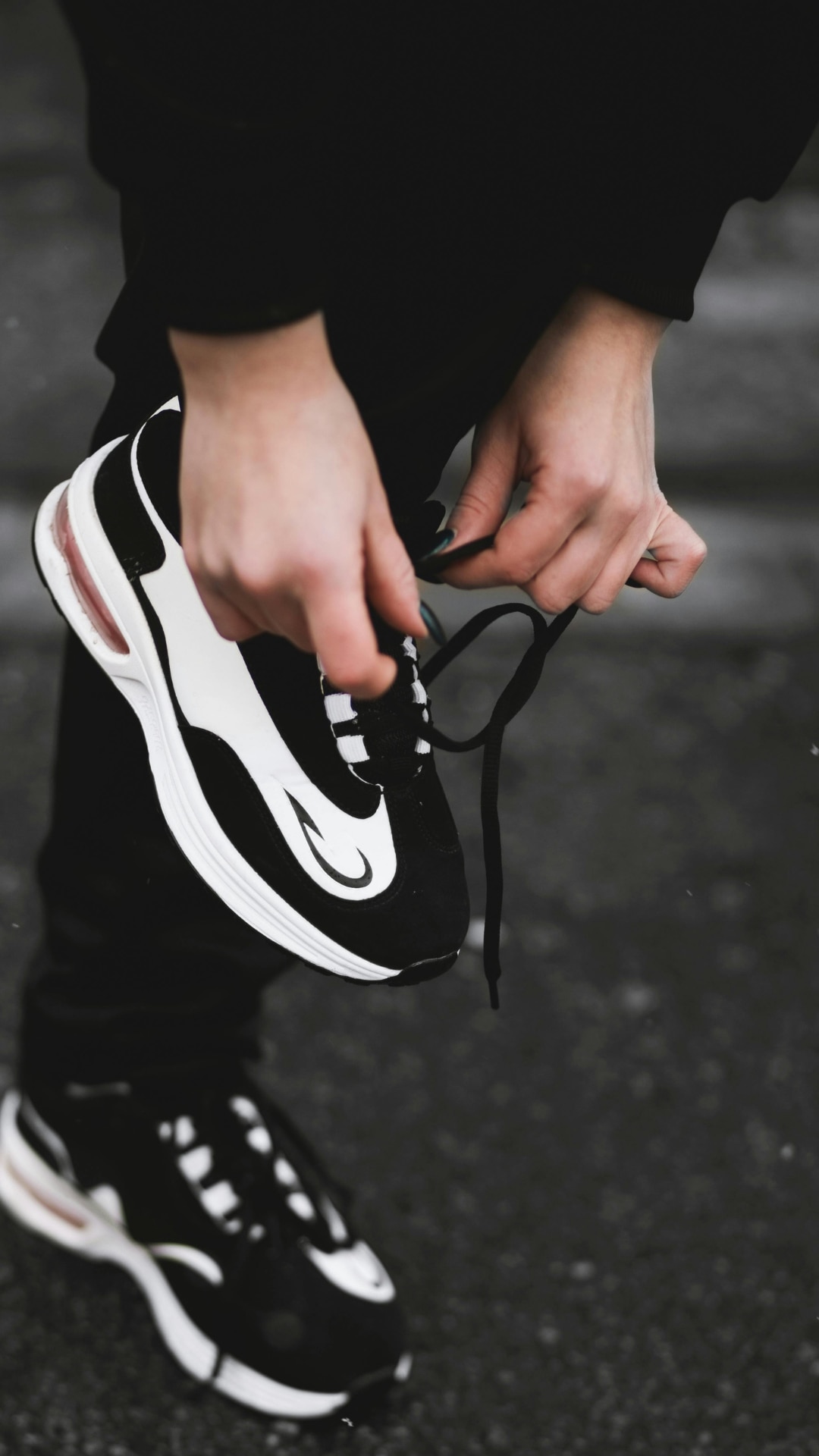 Shop Men’s Sports Shoes at Unbeatable Prices – Only on Amazon!