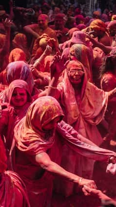 7 Best Destinations To Celebrate Holi In India