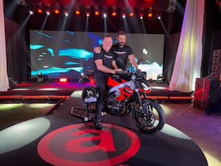 Aprilia Tuono 457 Debuts in India with John Abraham at the Helm