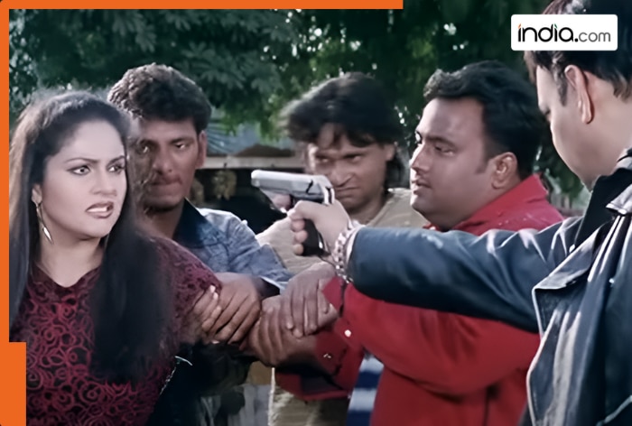 Worst Bollywood film ever, destroyed career of two actresses, earned just Rs 89 lakh, has 1.2 IMDb rating, lead actor is..., not Adipurush