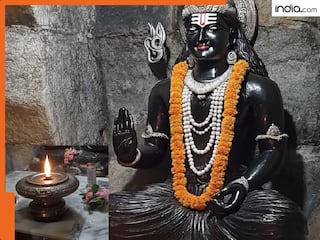 Mahashivratri: दिन में तीन बार बदलता है इस दिव्य शिवलिंग का रंग, जानिए कहां हैं भगवान भोलेनाथ का चमत्कारिक मंदिर