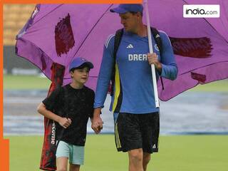 चैम्पियन्स ट्रॉफी से पहले टीम इंडिया को झटका, बॉलिंग कोच मोर्ने मोर्केल लौटे घर