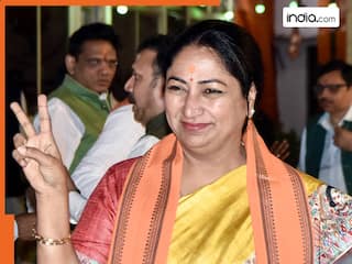 Delhi की महिलाओं को कब से मिलने लगेगी 2,500 रुपये महीने की सौगात? CM रेखा गुप्ता ने कर दिया ऐलान