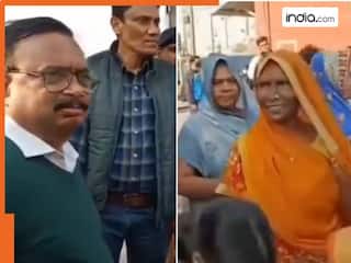 'मोदी जी ने कहा है कि...' महाकुंभ जा रही महिलाओं से DRM ने मांगा टिकट, मिला ये दिलचस्प जवाब | वीडियो Viral