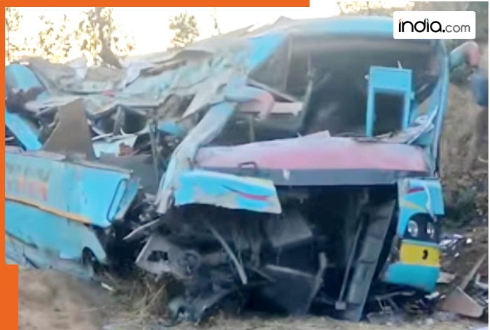 Big Breaking: 7 dead as bus falls into 200-feet gorge on Nashik-Pune highway