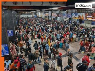 नई दिल्ली रेलवे स्टेशन पर उमड़ी महाकुंभ जाने की भीड़, भगदड़ जैसे हालात में कई लोग हुए बेहोश