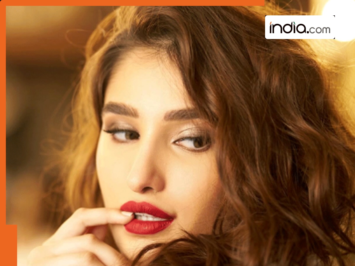 'उई अम्मा' बला की खूबसूरत है रवीना टंडन की बेटी राशा, मरमर से तराशा हुआ शफ़्फ़ाफ़ बदन...ये 8 तस्वीरें और...