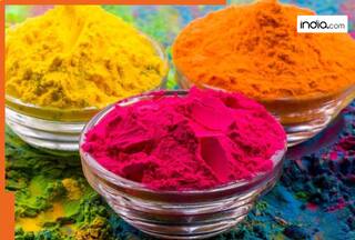 Holi Special 2025: किचन में पड़ी कुछ चीजें से घर पर ही बनाएं Organic Colours! स्किन के लिए होता है सुपर फ्रेंडली