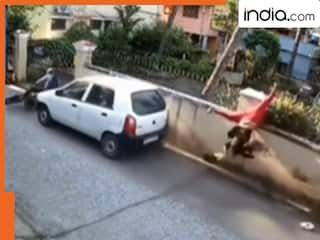 सड़क पर तेज रफ्तार का कहर! कार ने उड़ा दी महिला, बाइक सवार को घसीटा. Viral Video देख कांप उठे लोग