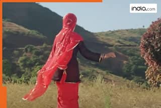 Meet actress launched by Yash Chopra, rose to fame after doing films with..., was cheated on by her husband, introduced concept of vanity vans in India, she is....
