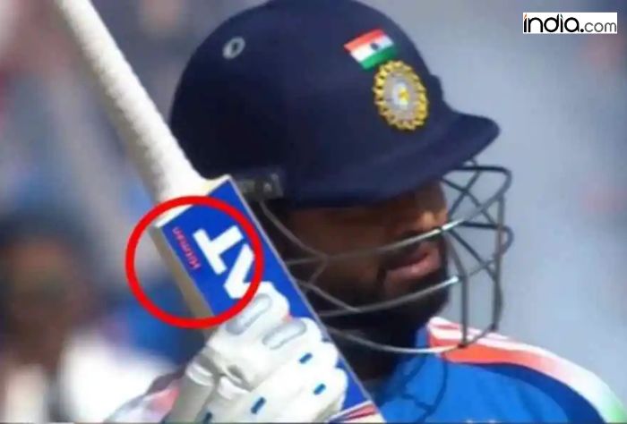 Shreyas hits half century with    HITMAN    bat!