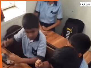 Class Ka Video: ज्योमेट्री बॉक्स और बोतल से म्यूजिक बजाने लगे बच्चे, बांधा ऐसा समा टीचर भी इंप्रेस हो गए | देखें वीडियो