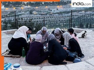Ramadan Moon Sighting 2026 India LIVE: When will Ramadan begin in India? Check sehri, iftar timing, Crescent moon sighted in Saudi, first Roza from...