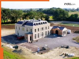 Video: सोने का प्लास्टर, महल जैसा लिविंग रूम...अब छोटी सी गलती के चलते गिराया जाएगा 31 करोड़ का ये घर