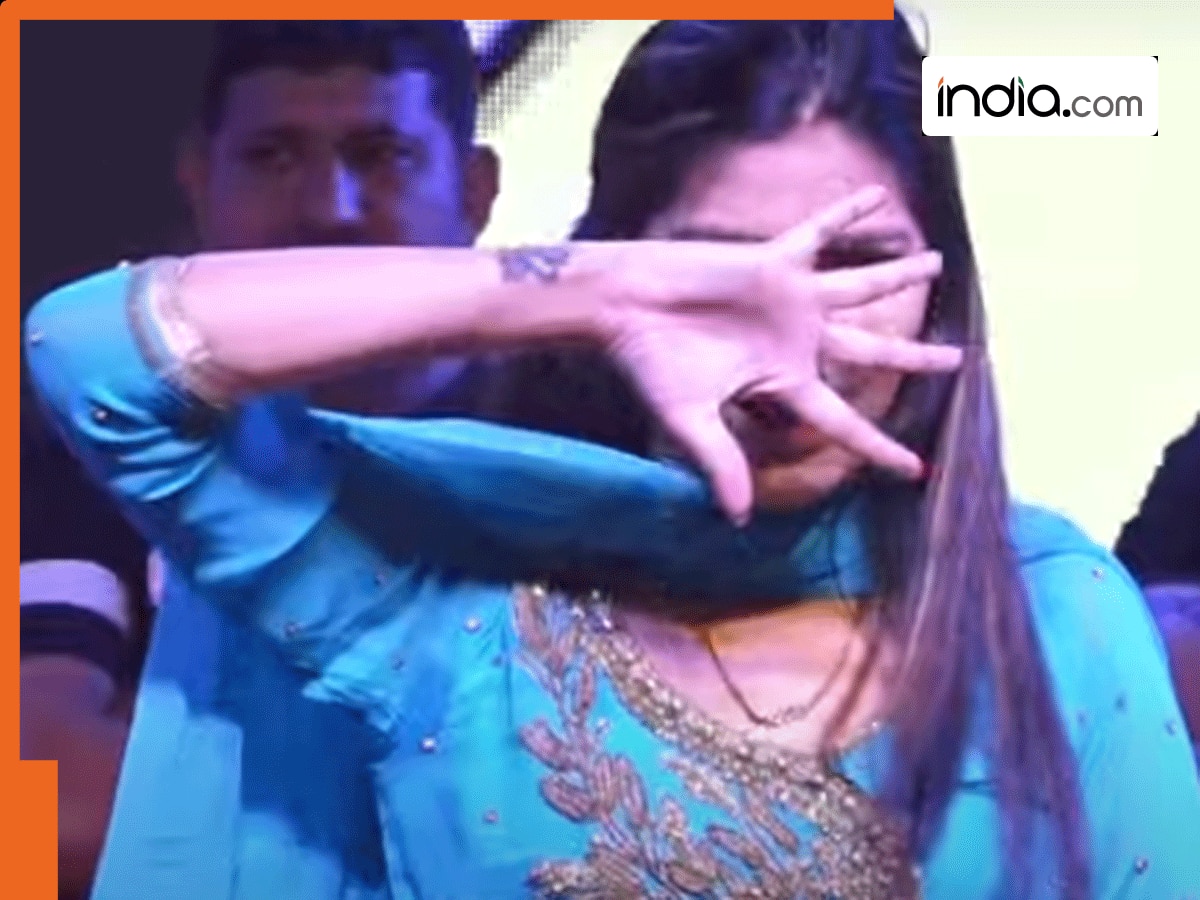 Haryanvi Dance: सपना चौधरी के तेवर आपको कर देंगे म्यूट! हरियाणवी गाने पर नागिन की लहराकर किया डांस... मचा हंगामा
