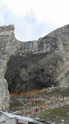 5 Famous Hindu Pilgrimage Places That Can Be Reached Via A Trek