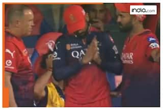 RCB star batter Virat Kohli REJECTES Dinesh Karthik's advice with folded hands in clash against RR