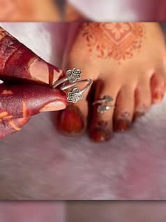 किस समय बदलनी चाहिए पैरों की पुरानी बिछिया, जीवन बनेगा सुखमयी