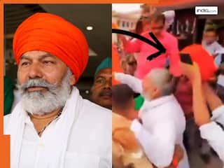 पहलगाम हमले पर बयान देकर फंसे राकेश टिकैत, जनता से पड़ीं लाठियां ; हमले के बीच सिर से उतरी पगड़ी