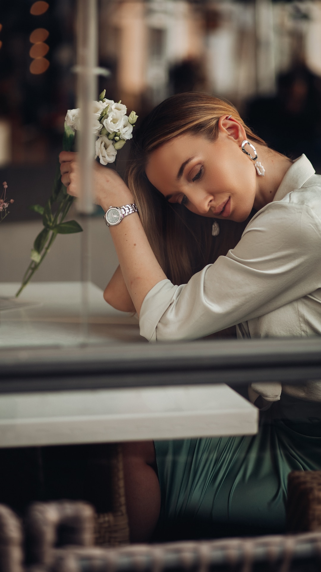 From Chic to Classic: Watches That Speak Grace & Glamour