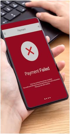 कभी न करें पैसों से जुड़े ये 6 काम, बैंक में आपका अकाउंट कर देगा फ्रीज