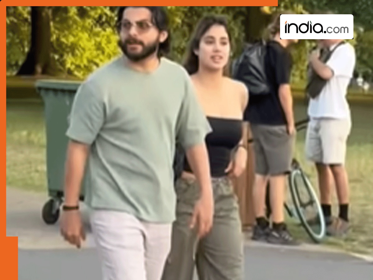 Love In London:  BF शिखर पहाड़िया का हाथ थामे लंदन की सड़कों पर दिखीं जाह्नवी कपूर, इश्क पर जोर नहीं!