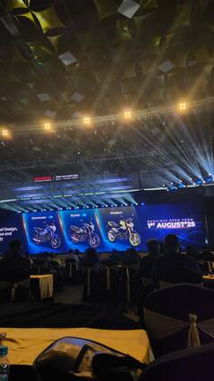 Honda Celebrates 25 Years in India, Launches CB125 Hornet and Shine 100 DX