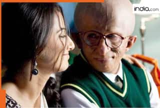 Vidya Balan on playing Amitabh Bachchan's mother in Paa: 'It sounded absurd...'