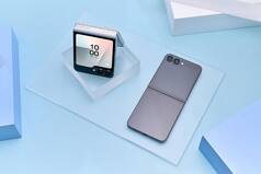 Samsung Galaxy Z Flip7: Compact AI Flagship with Edge-to-Edge FlexWindow & Next-Level Personalization