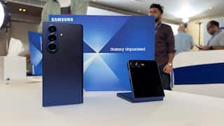 Samsung Unveils Galaxy Z Flip7: A Pocket-Sized AI Powerhouse