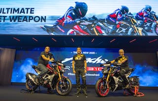 2025 TVS Apache RTR 310 Unveiled: Next-Gen Streetfighter with Racing DNA & Smart Tech