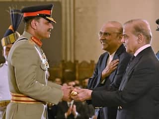 Coup in Pakistan soon? Asim Munir plans to oust PM Shehbaz Sharif and..., Imran Khan asks supporters to...