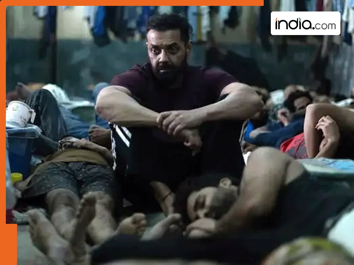 रात का अंधेरा...लोगों से भरा कमरा..बॉबी देओल की वो कहानी जो कभी नहीं बतानी चाहिए थी! हैरान कर देने वाला है ‘बंदर’ का फर्स्ट लुक