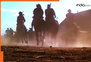 This blockbuster changed the fate of every star, gave Bollywood two new superstars, even the villain became a legend,  film was.., lead actors were...