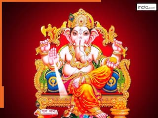 Ganesh Chaturthi 2025: भगवान गणेश की पूजा में जरूर शामिल करें ये 5 चीजें, प्रसन्न होंगे गणपति...खुलेंगे तरक्की के रास्ते
